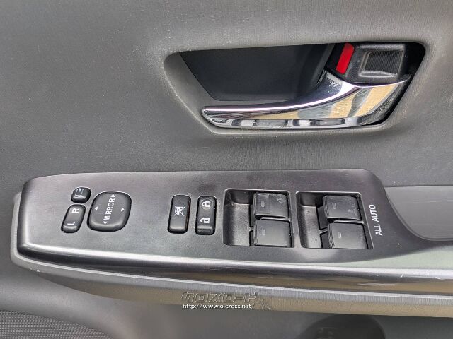 トヨタ プリウスα