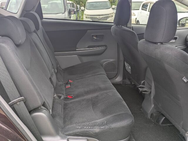 トヨタ プリウスα