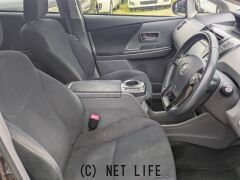 トヨタ プリウスα