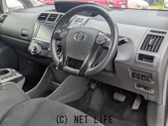 トヨタ プリウスα