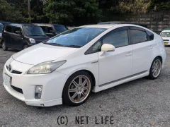 トヨタ プリウス