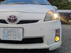 トヨタ プリウス