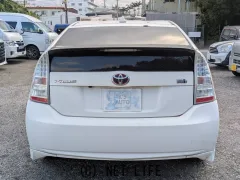 トヨタ プリウス