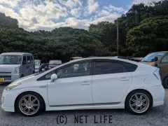 トヨタ プリウス