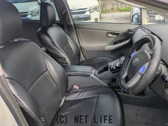 トヨタ プリウス