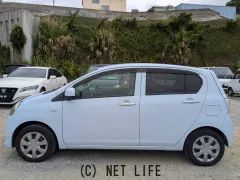 ダイハツ ミライース