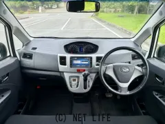 ダイハツ ムーヴ
