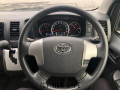 トヨタ ハイエースバン