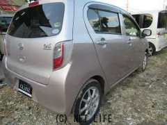 ダイハツ ミライース