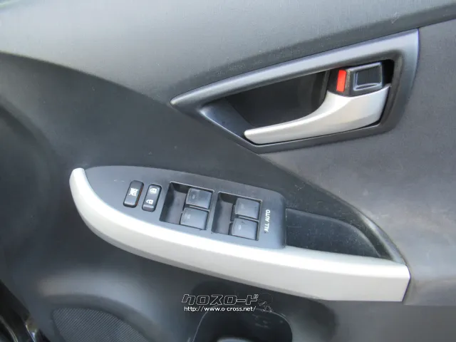 トヨタ プリウス