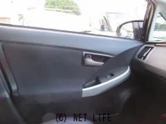 トヨタ プリウス