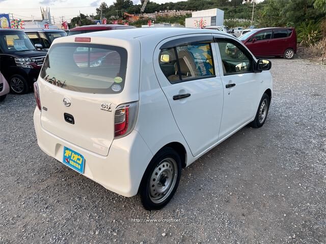 ダイハツ ミライース