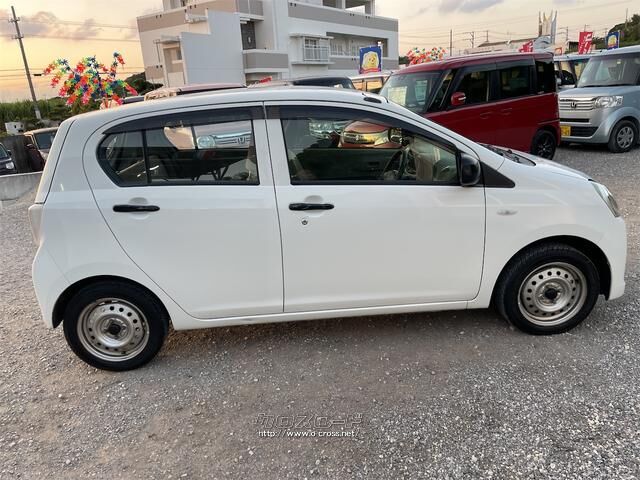 ダイハツ ミライース