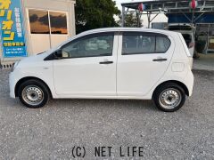 ダイハツ ミライース