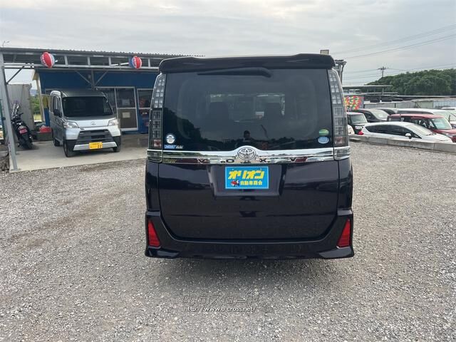 トヨタ ヴォクシー