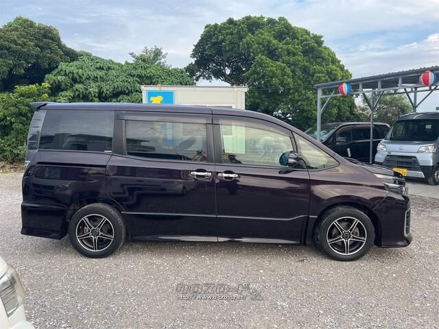 トヨタ ヴォクシー