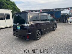 トヨタ ヴォクシー