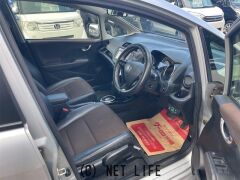 ホンダ フィットシャトルハイブリッド