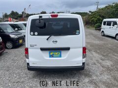 日産 NV200バネットバン