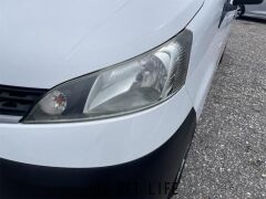 日産 NV200バネットバン