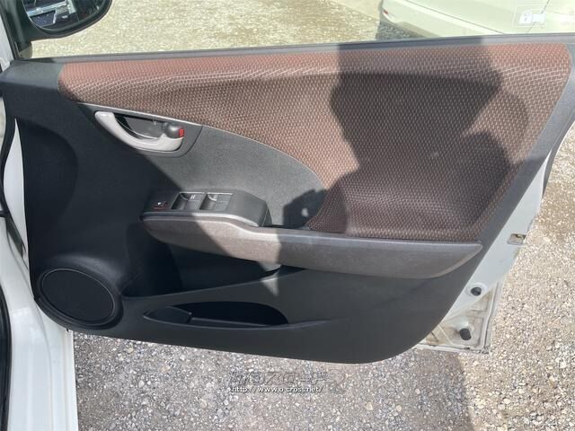 ホンダ フィットシャトルハイブリッド