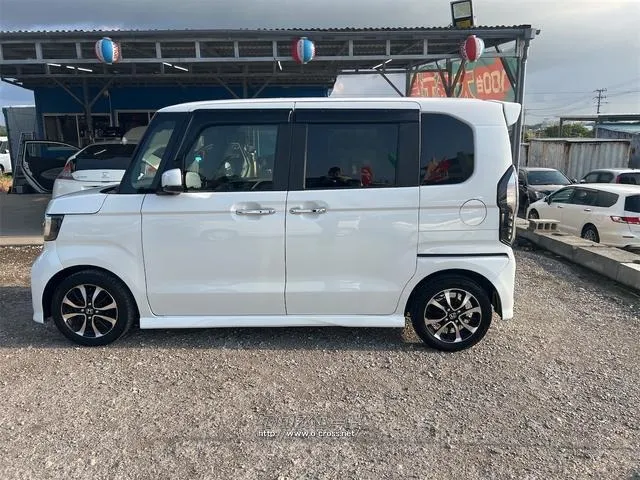ホンダ N-BOX
