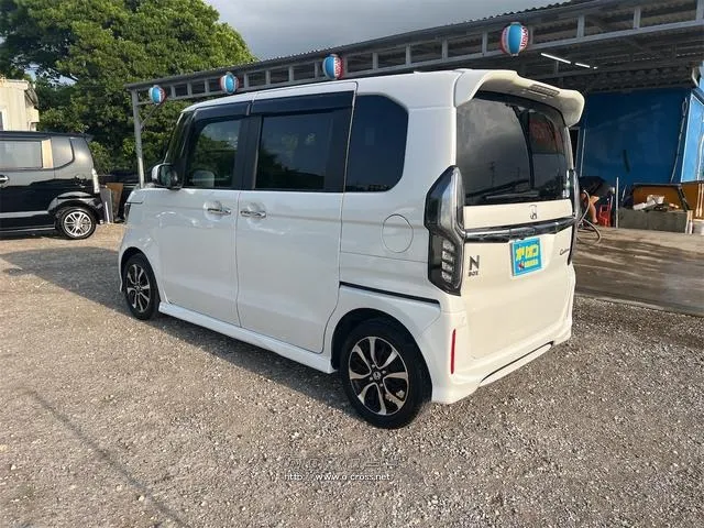 ホンダ N-BOX
