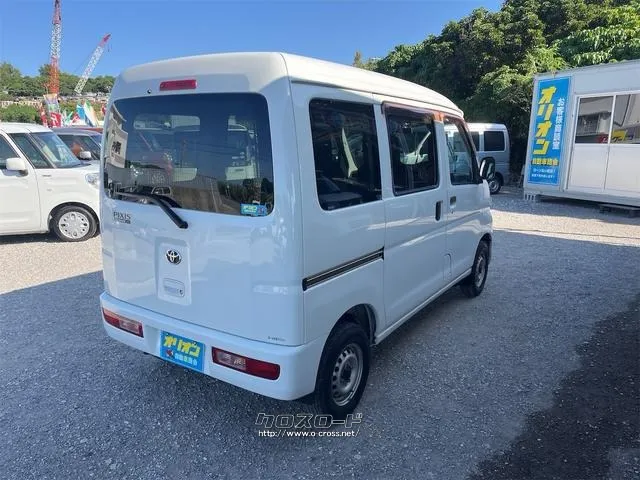 トヨタ ピクシスバン