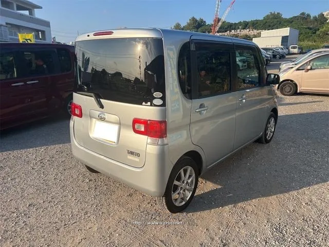 ダイハツ タント