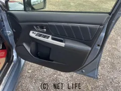 スバル レヴォーグ