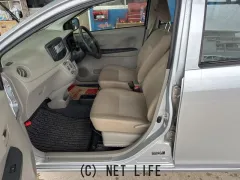 ダイハツ ミライース