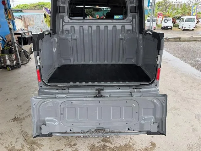 ダイハツ ハイゼットデッキバン