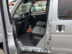 ダイハツ ハイゼットカーゴ