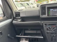 ダイハツ ハイゼットカーゴ