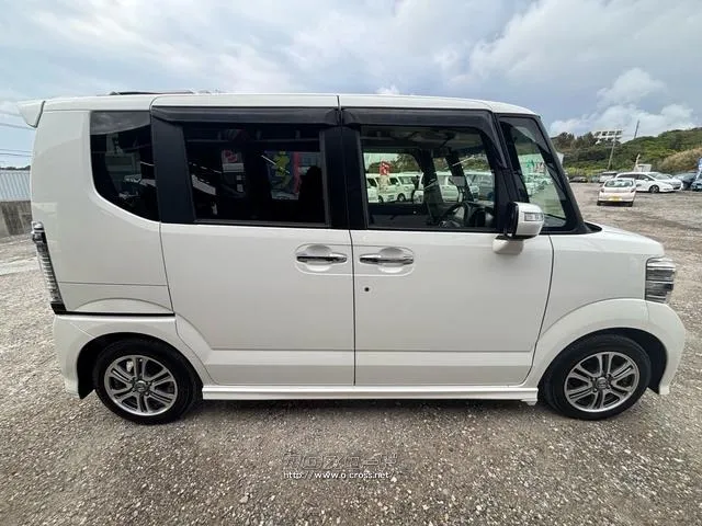 ホンダ N-BOX