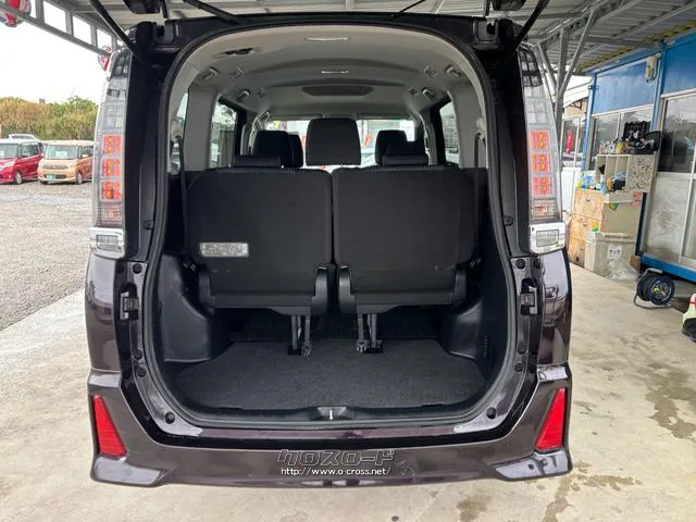 トヨタ ヴォクシー