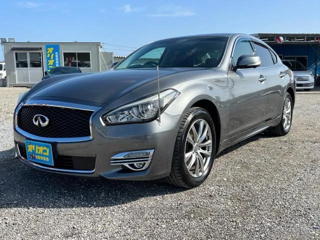 JU沖縄加盟店です♪公正かつリーズナブルな価格で中古車を販売しております♪ 日産 フーガ