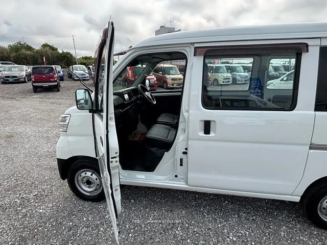 ダイハツ ハイゼットカーゴ