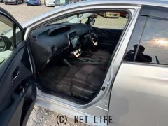 トヨタ プリウス