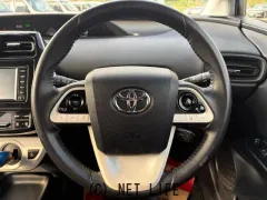 トヨタ プリウス