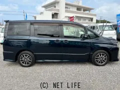 トヨタ ヴォクシー