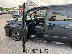 トヨタ ヴォクシー