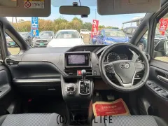 トヨタ ヴォクシー