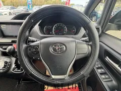 トヨタ ヴォクシー