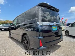 トヨタ ヴォクシー