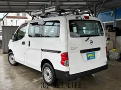 日産 NV200バネットバン