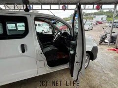 日産 NV200バネットバン