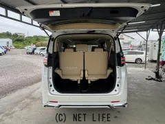 トヨタ ヴェルファイア