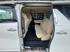 トヨタ ヴェルファイア