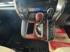 トヨタ ヴェルファイア